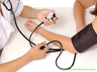 پروژهٔ پرستاران خویشاوند جلسه آموزشی گرفتن فشار خون، قند خون و کمکهای اولیه پروژهٔ پرستاران خویشاوند جلسه آموزشی گرفتن فشار خون، قند خون و کمکهای اولیه